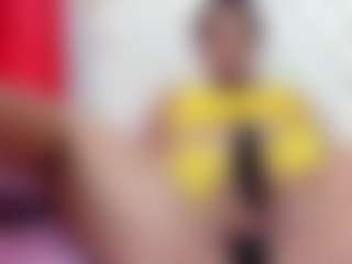 Live cam show with Selenawonder - Thick on TeamSkeetLive