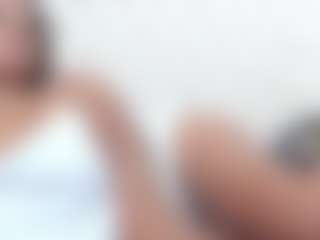 Live cam show with Selenawonder - Brown Hair Teen (18+) on Camsoda