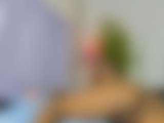 Live cam show with veshy7 - Deepthroat on AdultVida.com