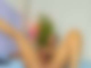 Live cam show with veshy7 - Deepthroat on AdultVida.com