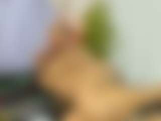 Live cam show with veshy7 - Bedroom Curvy on Milfs Live