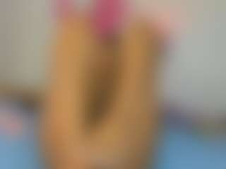 Live cam show with veshy7 - Ebony Teen (18+) on Hubzter Live