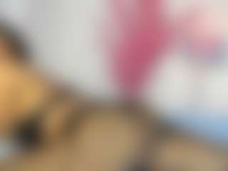 Live cam show with veshy7 - Tease Black on CamSextacy
