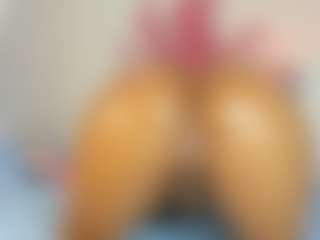 Live cam show with veshy7 - Striptease on galaxygirlnitro.com
