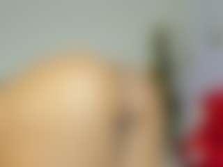 Live cam show with veshy7 - Tease on CamClone