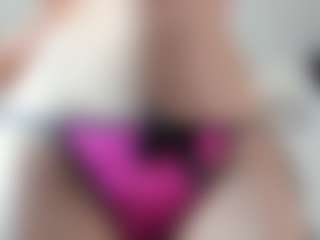 Live cam show with Atenea-Evans - Red Hair on PervPlay.com