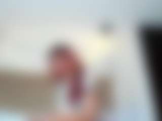 Live cam show with Atenea-Evans - Thin on Mixed Magazine Live