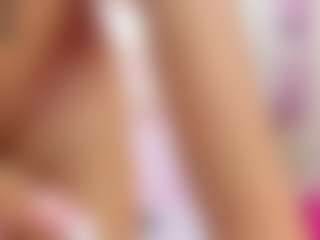 Live cam show with casey-lorens - Ebony Petite on galaxygirlnitro.com