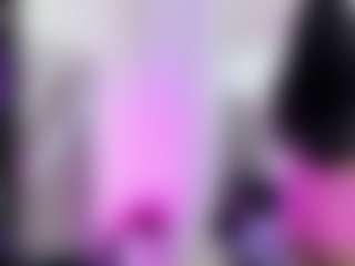 Live cam show with casey-lorens - Black Petite on Camsoda