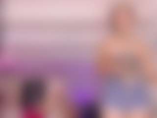 Live cam show with Dani-Sttar - Brown Eyes on SinfulBabes