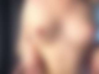 Agnes's Live Sex Cam Show