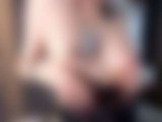 Agnes's Live Sex Cam Show