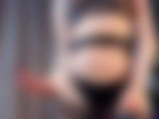 Live cam show with Agnes - Smoking on instabang