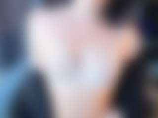 Live cam show with Agnes - Smoking on madthumbs