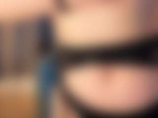 Agnes's Live Sex Cam Show