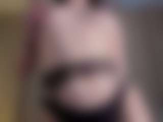 Agnes's Live Sex Cam Show