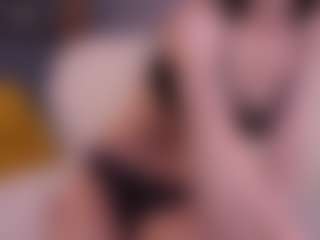 Emma's Live Sex Cam Show