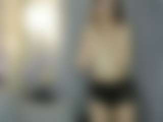 EveliaHeerdt's Live Sex Cam Show
