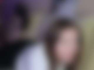 Live cam show with EveliaHeerdt - Normal on camwithhim.com