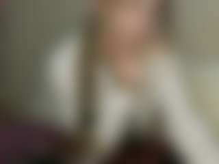 Live cam show with EveliaHeerdt - Curvy Young Adult on SquirtSoMuch