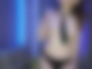 Live cam show with EveliaHeerdt - Big Ass on CamClone