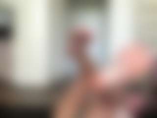 Live cam show with KaelithHale - Green Eyes on CamClone