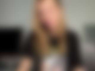 Live cam show with KaelithHale - Glasses on Camsoda
