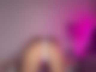 Live cam show with KaelithHale - Legs on TeamSkeetLive