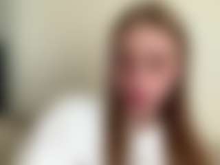Live cam show with KaelithHale - Nipple Piercings on googirlz
