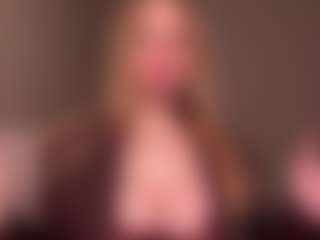 Live cam show with KaelithHale - Glasses on Soda Cam