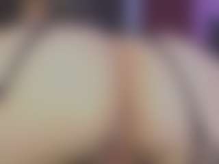 Live cam show with katjohanna - Butt Plug on fuklive.com