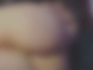 Live cam show with katjohanna - Fingers on Camming Site