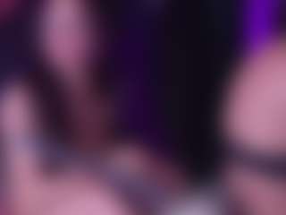 kiara-layla's Live Sex Cam Show