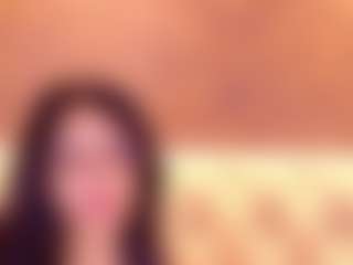 kiara-layla's Live Sex Cam Show