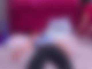 kiara-layla's Live Sex Cam Show