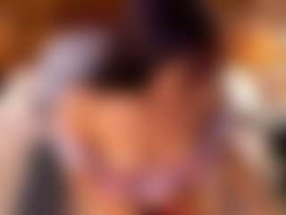 kiara-layla's Live Sex Cam Show