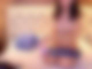 kiara-layla's Live Sex Cam Show