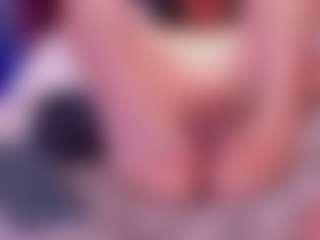 kiara-layla's Live Sex Cam Show