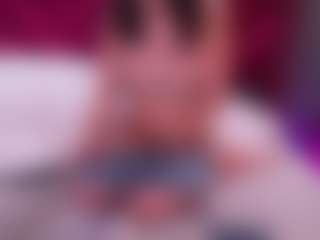 Live cam show with kiara-layla - Eating Pussy on Camming Site