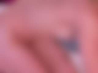 Live cam show with kiara-layla - Hairy Armpits on fapnchat