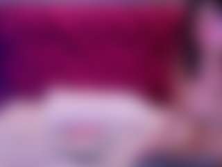 kiara-layla's Live Sex Cam Show