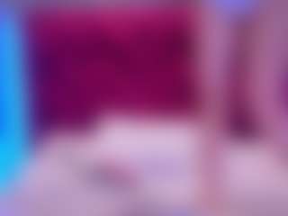 Live cam show with kiara-layla - Orgasm on Camsoda