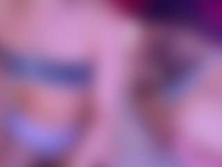 Show di cam dal vivo con kiara-layla - Drinking su Camsoda