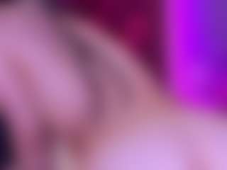 kiara-layla's Live Sex Cam Show