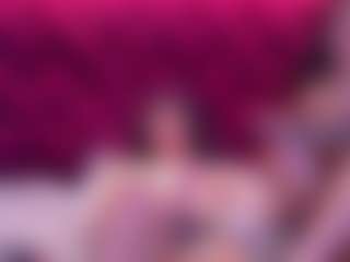 kiara-layla's Live Sex Cam Show