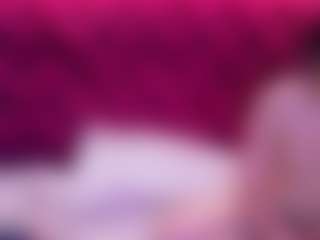 Live cam show with kiara-layla - White on Camsoda | colombia