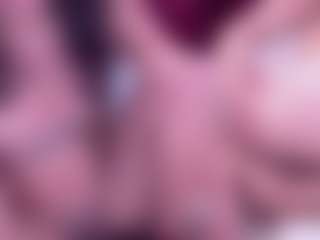 Live cam show with kiara-layla - Petite on SpunkLive