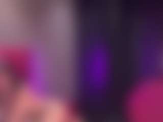 kiara-layla's Live Sex Cam Show