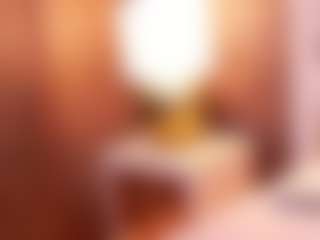 Live cam show with kiara-layla - Moaning on Camsoda