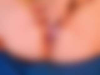 kiara-layla's Live Sex Cam Show